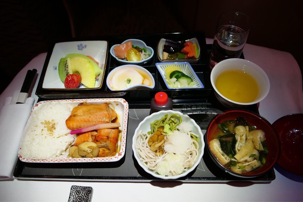 エミレーツビジネスクラス A380