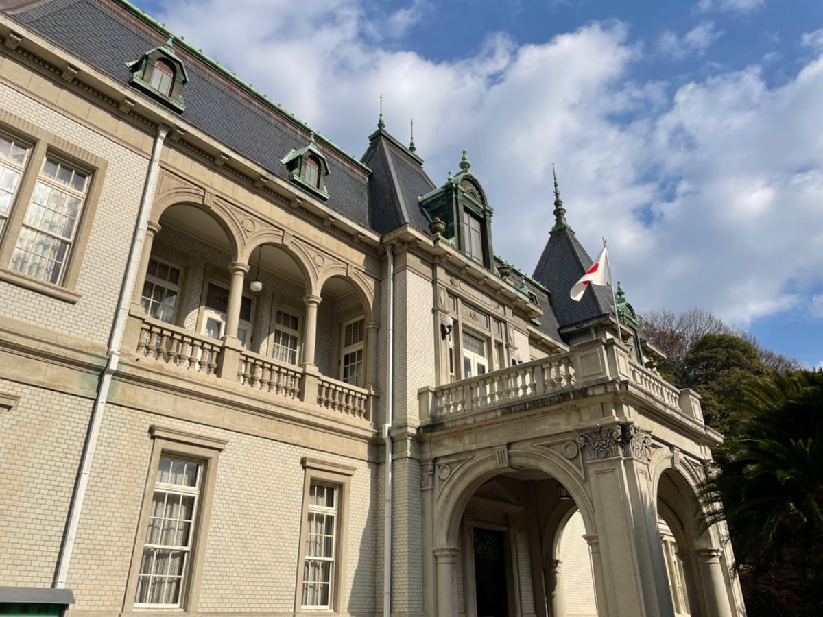 旅行最後は萬翠荘を見学。古い洋館で映画やドラマの撮影にも使われているようです。