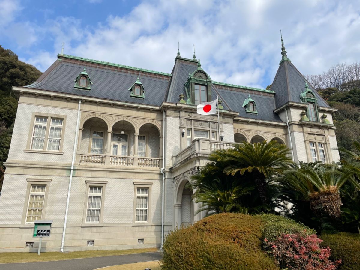 旅行最後は萬翠荘を見学。古い洋館で映画やドラマの撮影にも使われているようです。