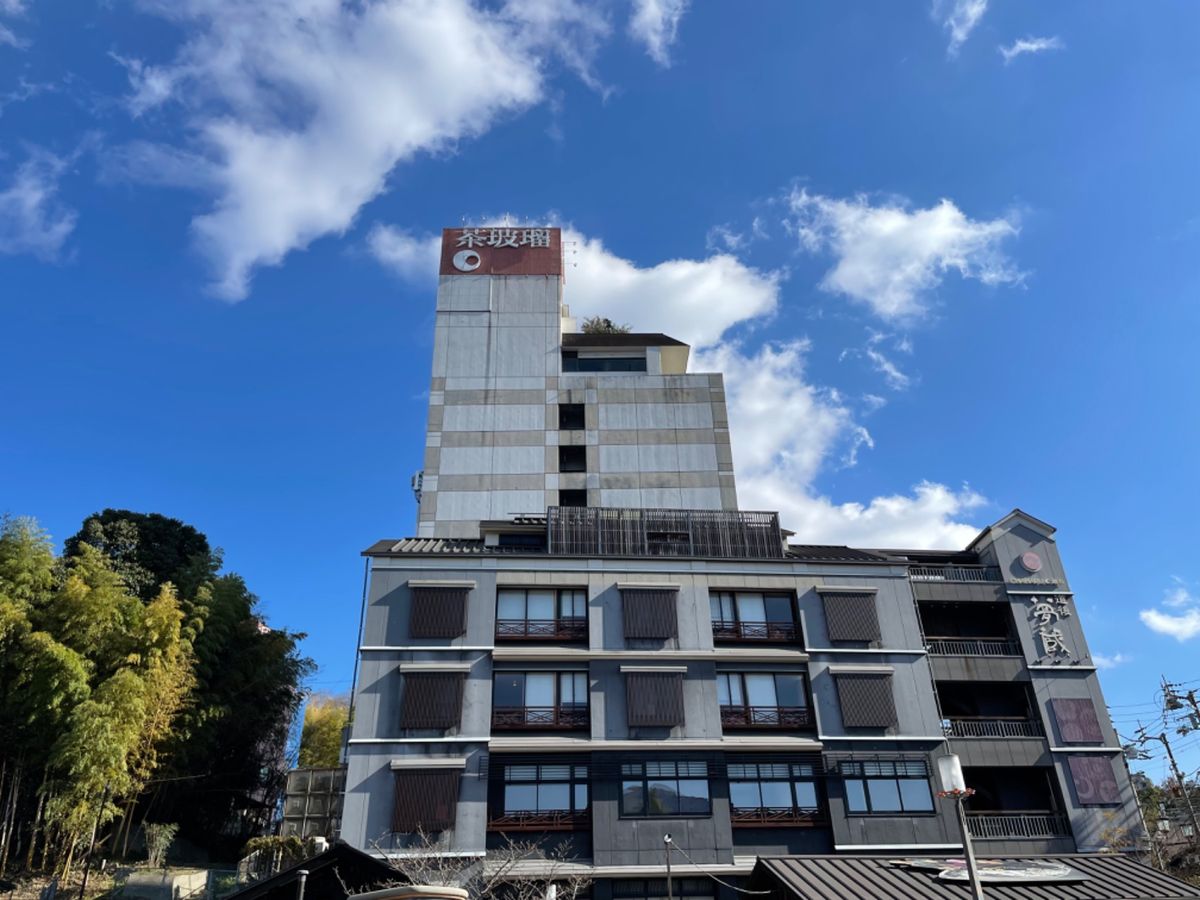 今回の宿は道後温泉本館の近くにあるホテル。リーズナブルでなかなか良かったです。