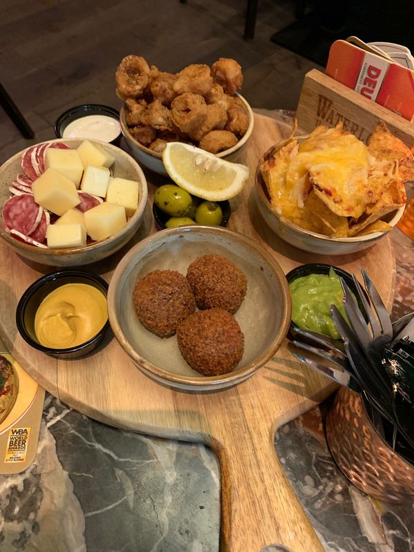 オランダ・マーストリヒト「22.08 オランダ」の写真：good food