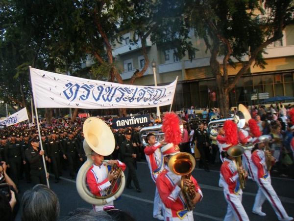 タイ・バンコク「11.09 タイ(バンコク)」の写真：国王の誕生日パレード