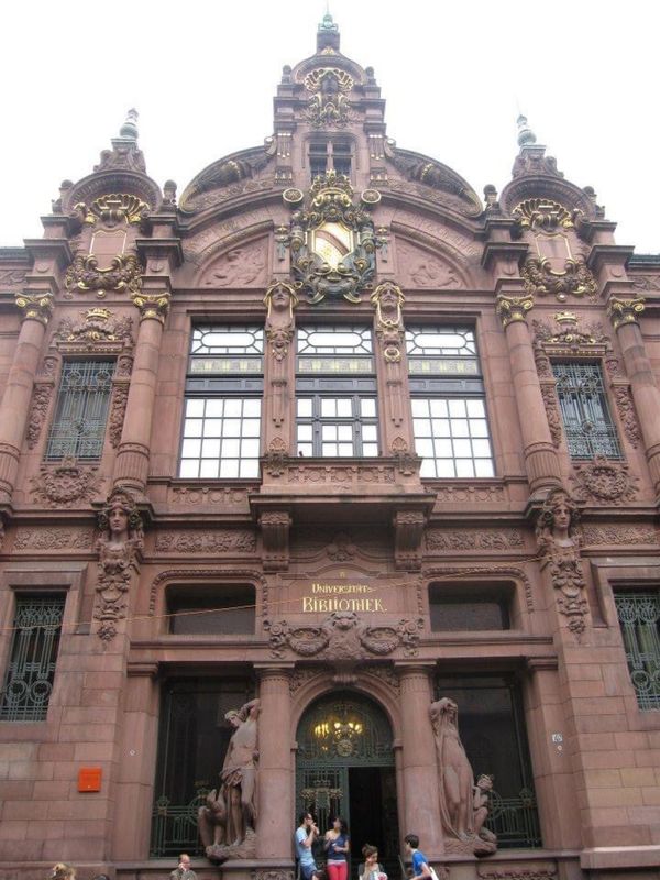 ルクセンブルク・ルクセンブルク「12.07 ルクセンブルク」の写真