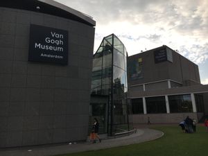 アムステルダム
ゴッホ美術館