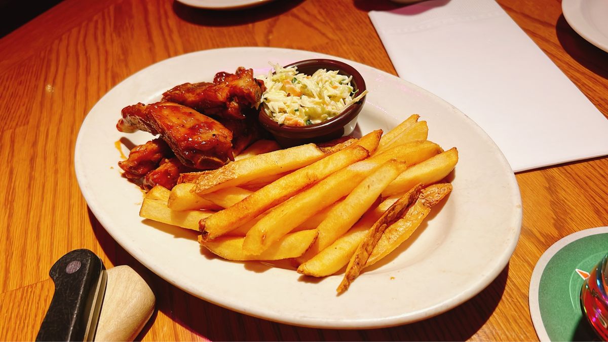 アウトバックのハンバーガー美味しかった♡
エビのBBQが何味かわからんけど...