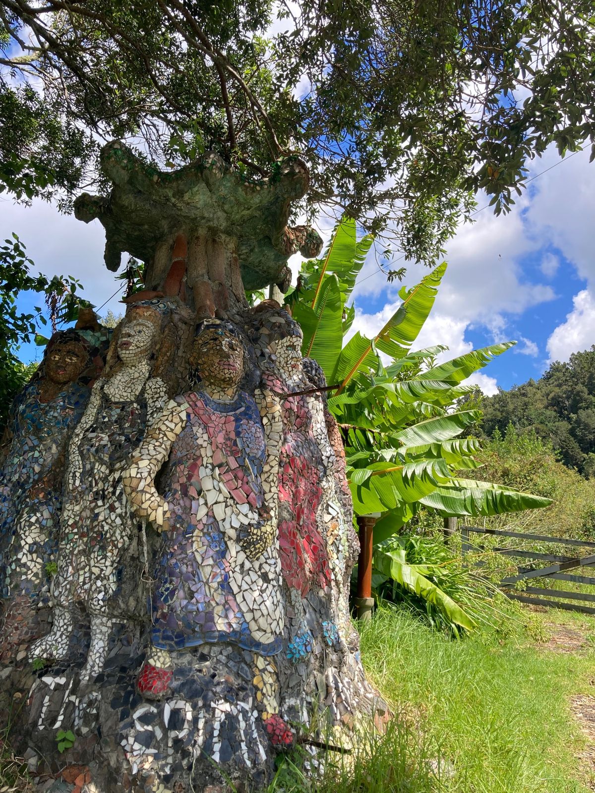 @Whangarei
Whangarei Falls
A.H. Reed ...