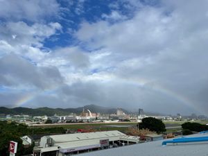 最後の撮影ポイントへ。何と虹🌈が出ていましたよ。しかもかなりの時間。台湾ら...