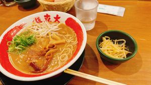徳島ラーメン美味しかった〜✨
玉子と合う!!笑