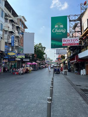 カオサンロード☆
超有名なバックパッカーの聖地🇹🇭
あんまり写真撮ってなかった💦