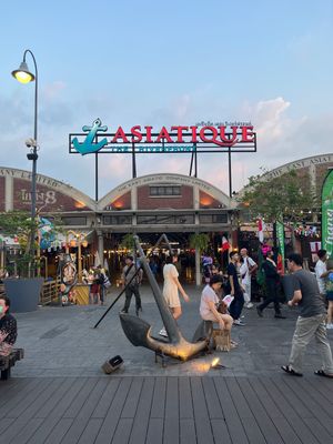 アジアティーク☆
タイっぽさはないけどいい雰囲気で楽しかった😎