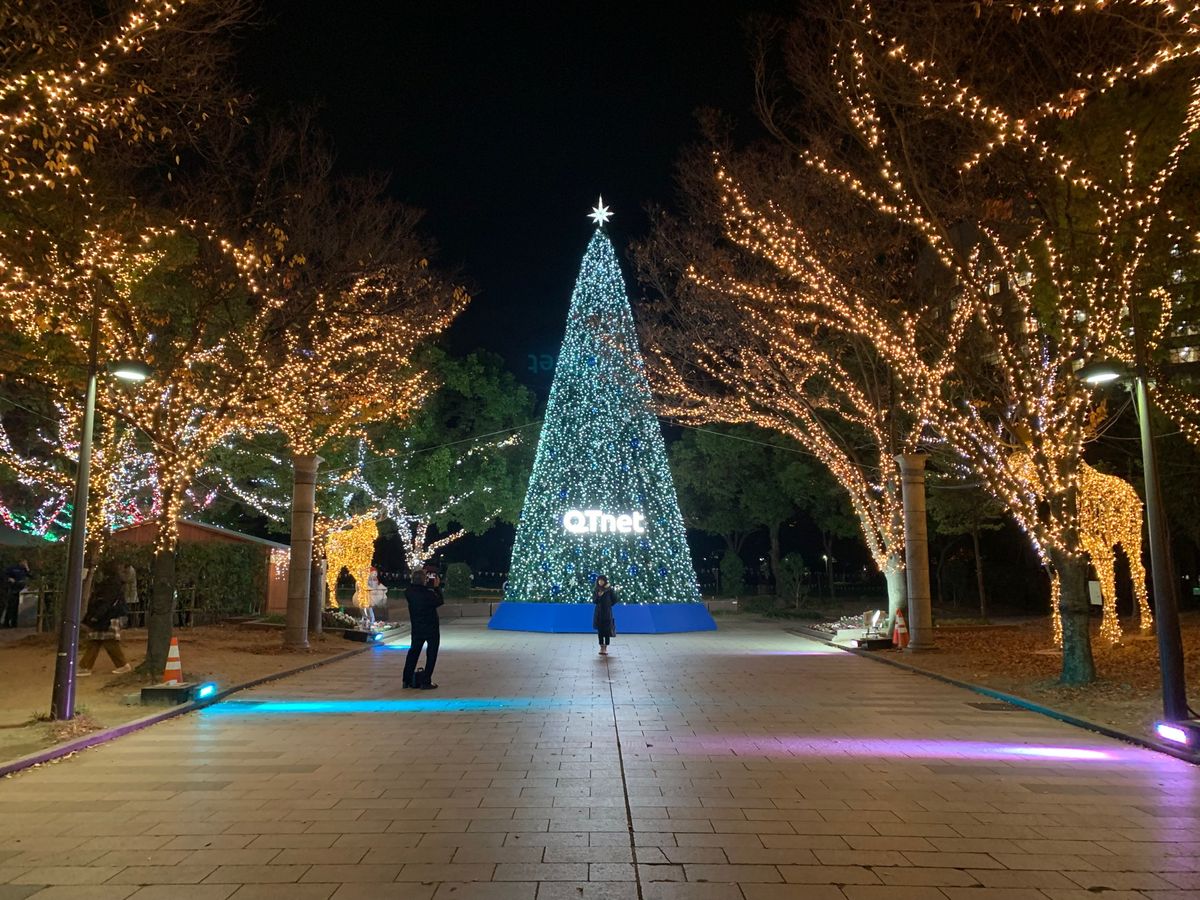 天神クリスマスマーケット
想像よりもめっちゃキラキラしてて
ドイツのクリス...