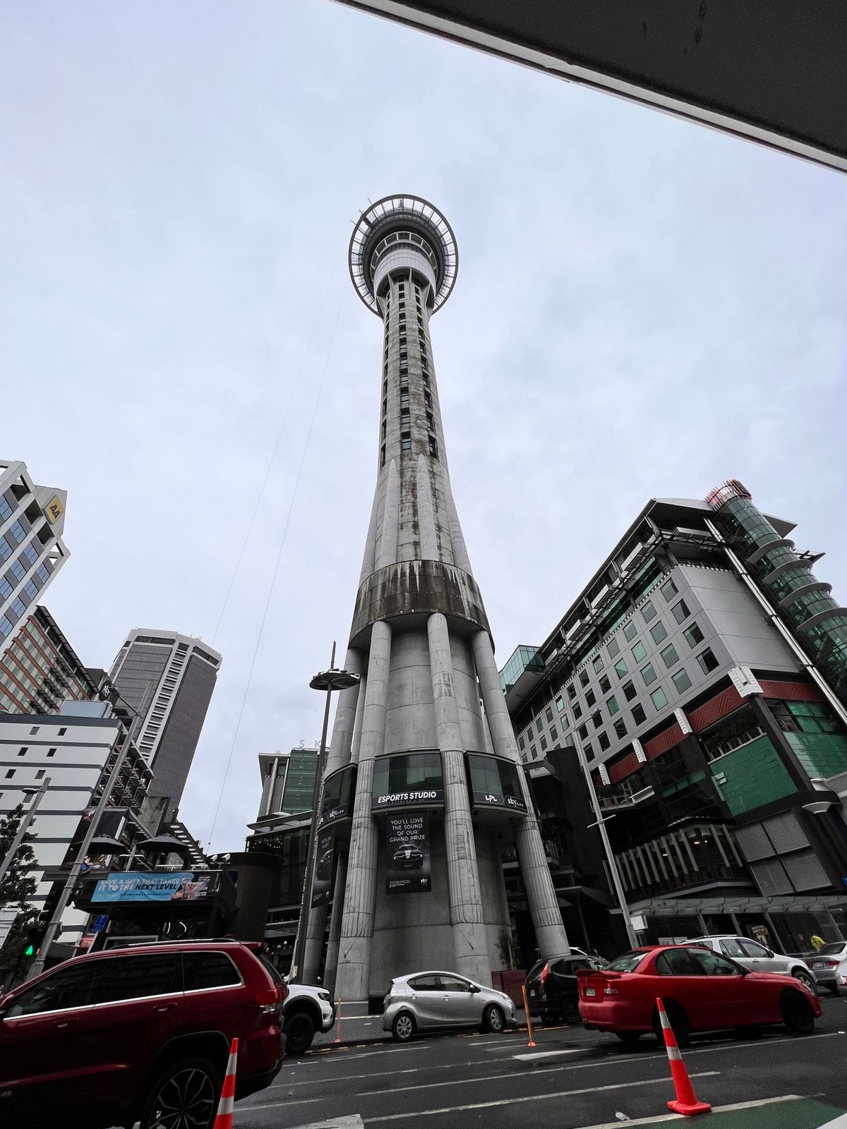 NZ滞在中は強風と大雨で近くのスーパーと図書館くらいしか行けなくて写真がほ...