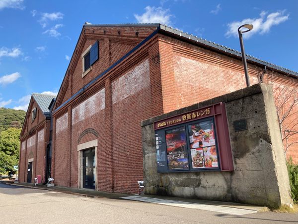 日本・福井県「🦀バスツアー」の写真：赤レンガ倉庫へ
昔の汽車恐竜博士にも会えました