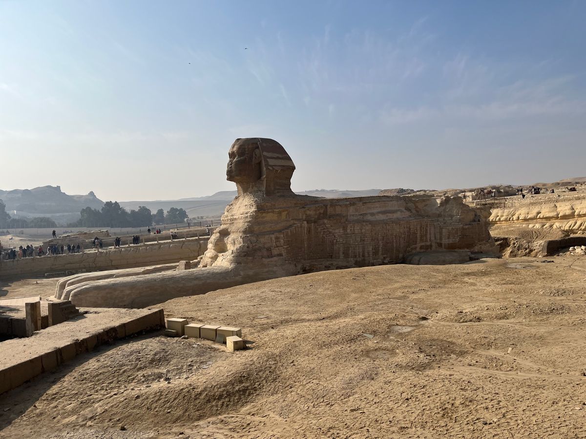 2022年最終日はこの旅のメインイベントのギザの3大ピラミッドへ🇪🇬
やっ...