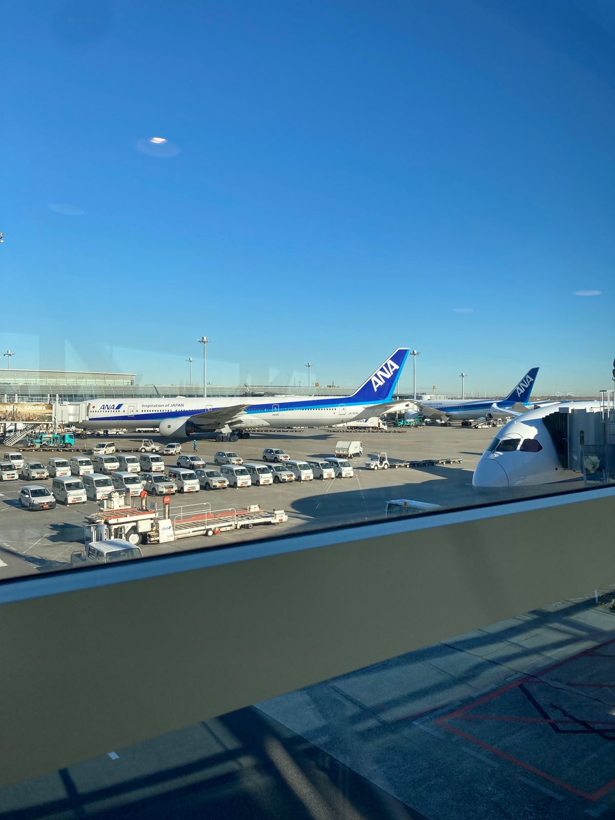 空港まで車だったんですが、道が混んでて間に合うかハラハラしました。これで駐...