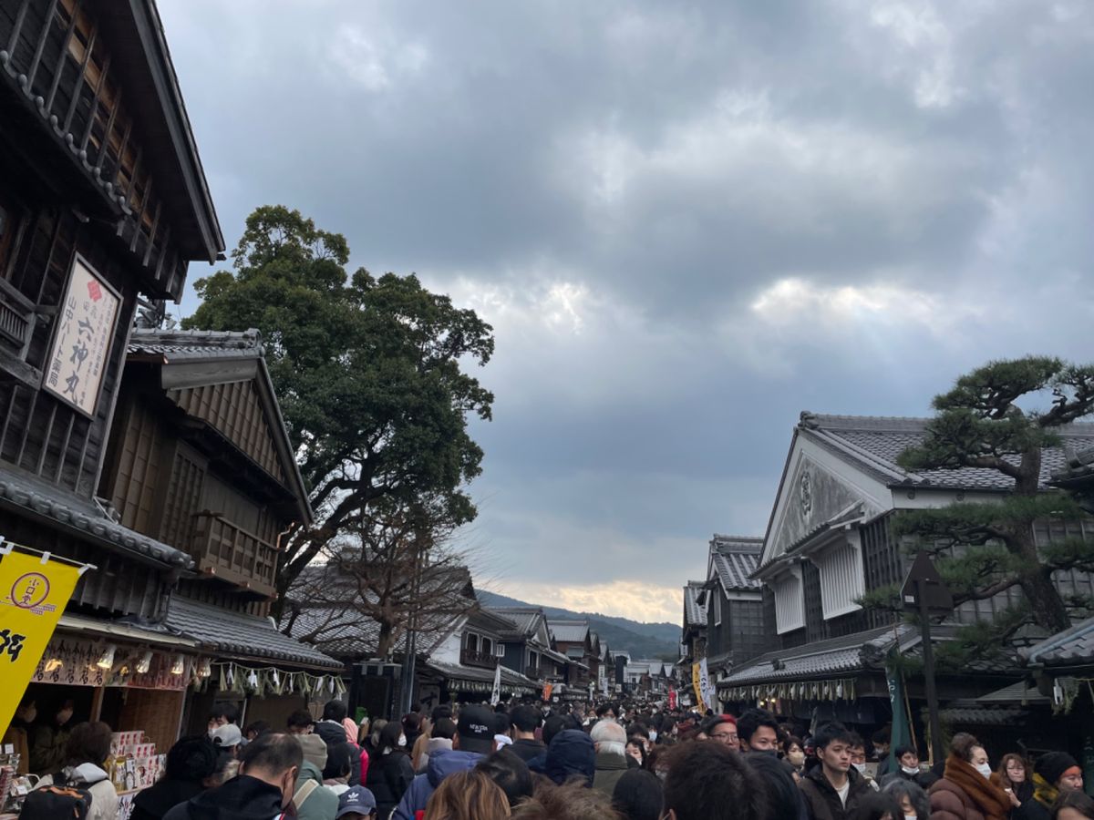 三が日おはらい町、おかげ横丁も賑わっていました。