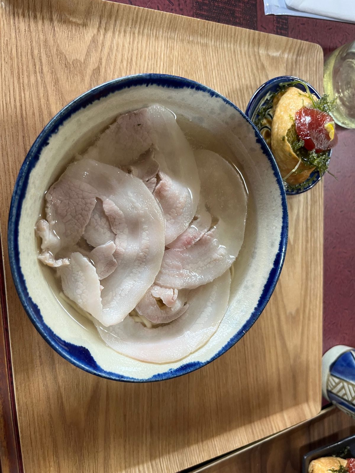 星野リゾートホテル泊まったの。
窓からの景色海も見えてサイコーだった💕

...