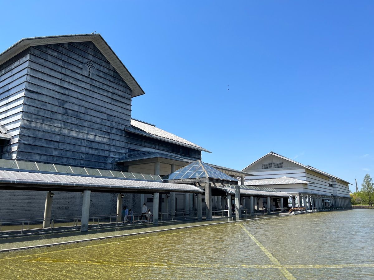 高知県高知市
高知県立美術館

以前写真で高知県立美術館をみて、どうしても...