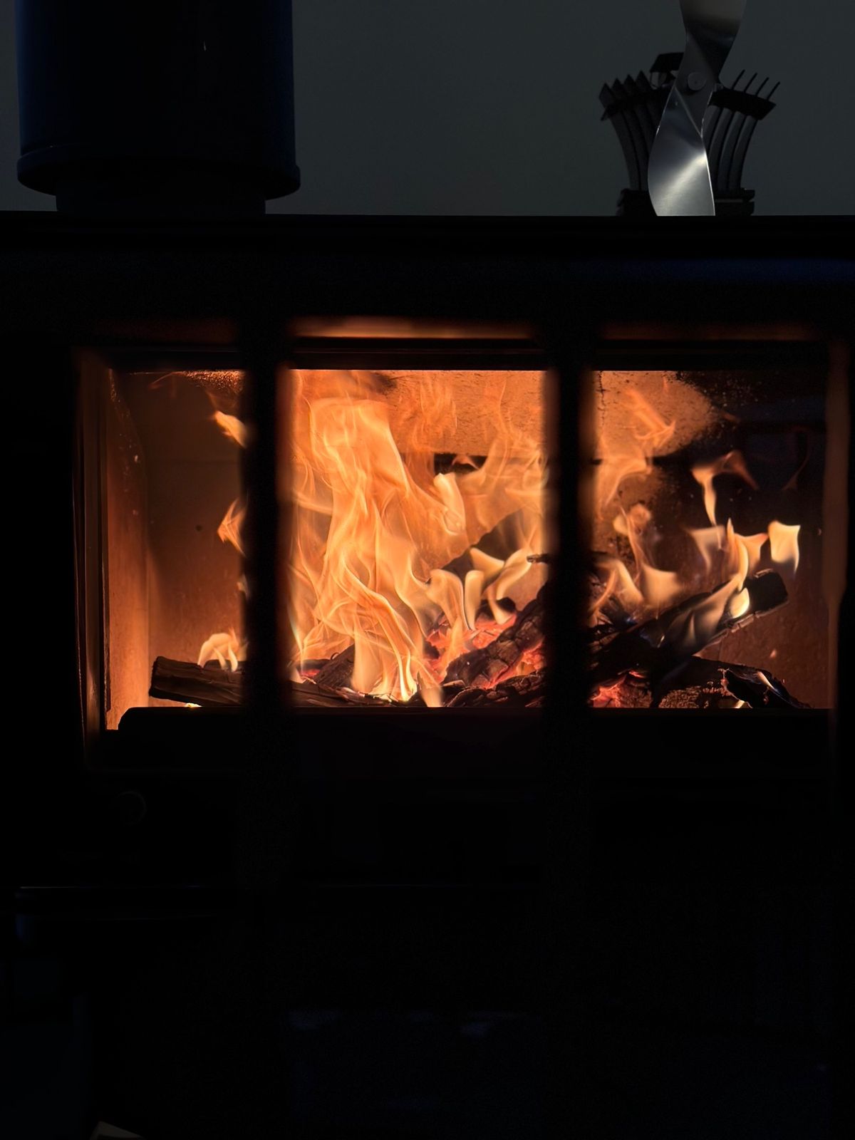 yl&co hotel到着！
広々とした空間と焚き火

あとはワインを飲み...