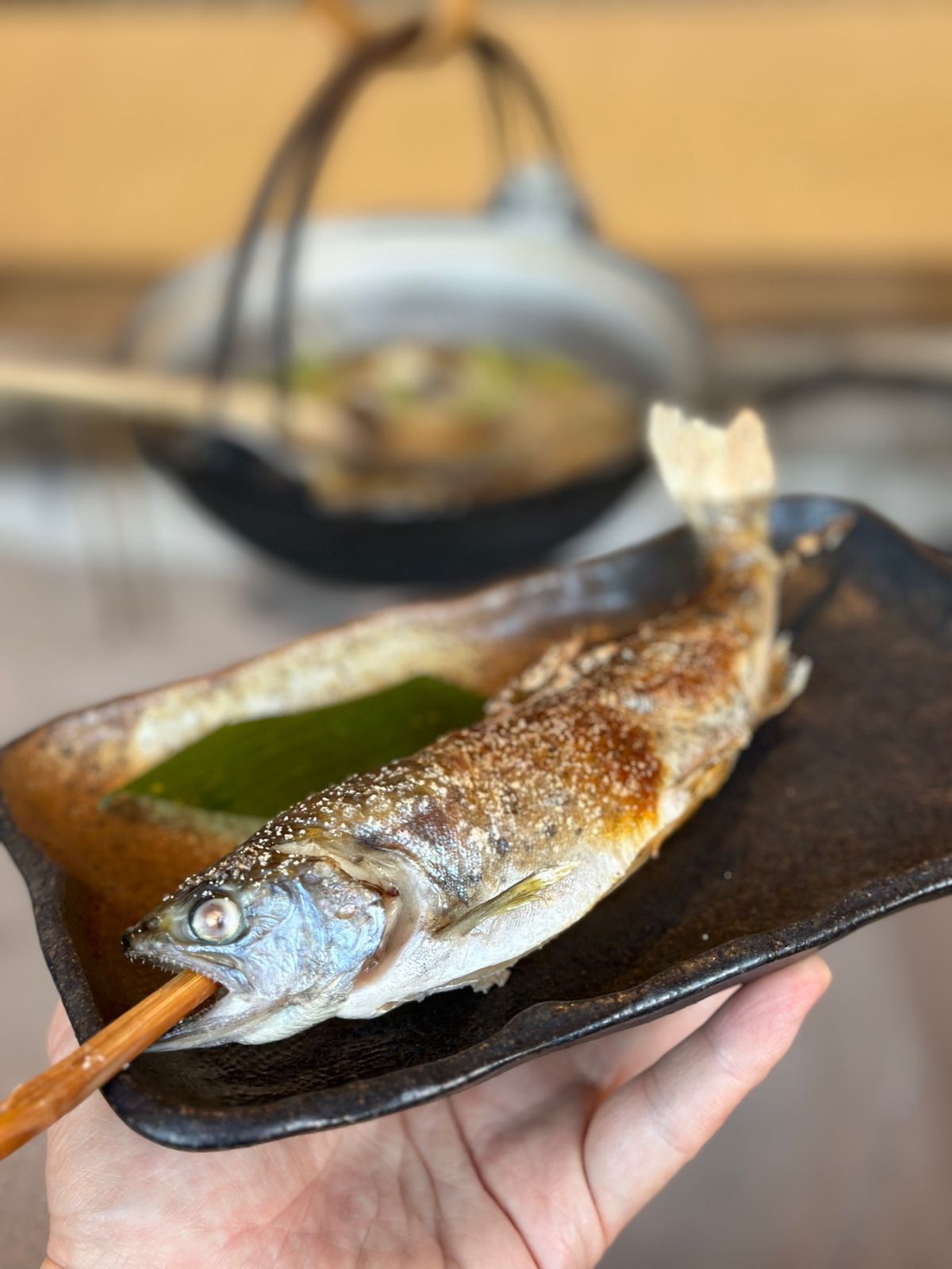 鶴の湯別館で「山の芋鍋」

冬ということもあり食事どころがあまりなく、鶴の...