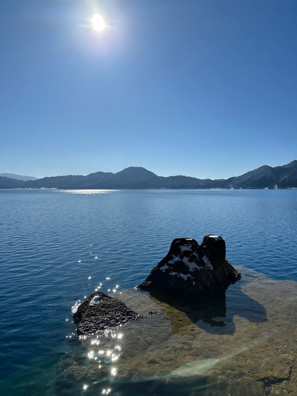 御座石神社 鳥居

南向きの鳥居なので夏の天の川は最高に綺麗そう！
冬は夕...