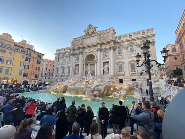 フランス・パリ「ヨーロッパ」の写真：Roma