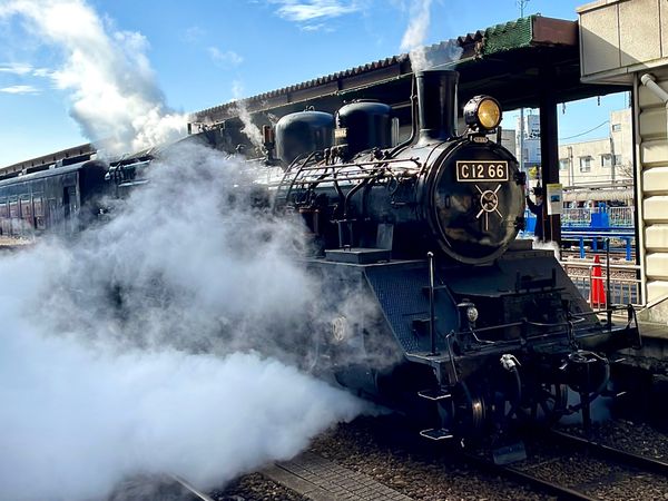 日本・茨城県「SLを訪ねて(日帰り旅行)」の写真：真岡駅にてSLもうか号出発