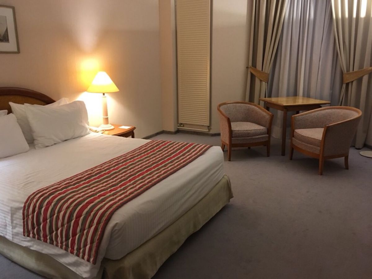 四日目はクレムリン。
その前に…添乗員が特大でやってくれましたよ💢
朝食後...