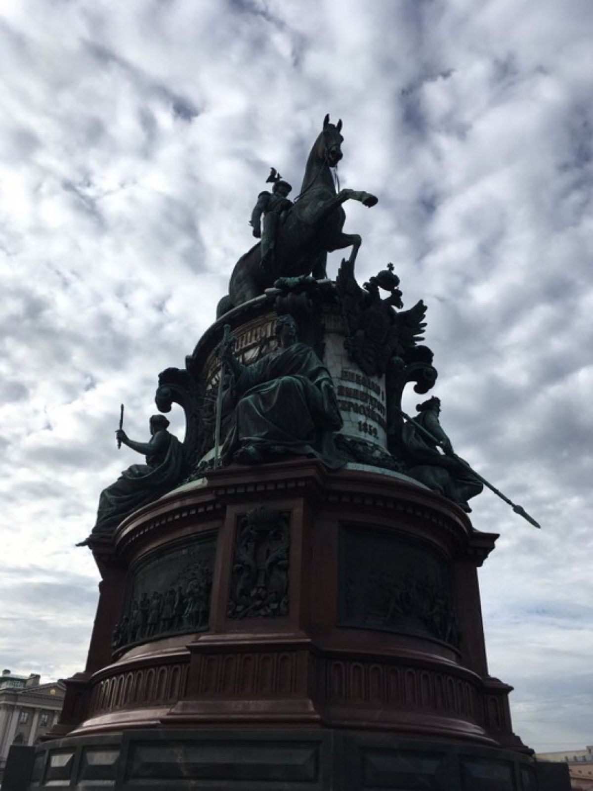 二日目はバスで観光。
私は前回にも行ったコースだったけど、前回撮り忘れた「...