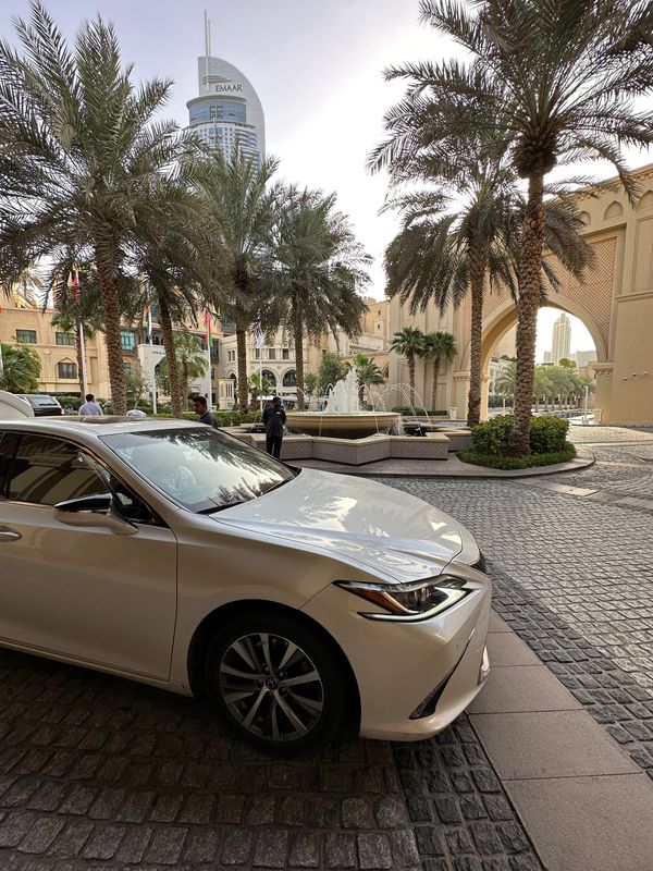 アラブ首長国連邦・ドバイ「ドバイで豪遊する旅」の写真：アブダビまでウーバー
1.5万ぐらい、9...