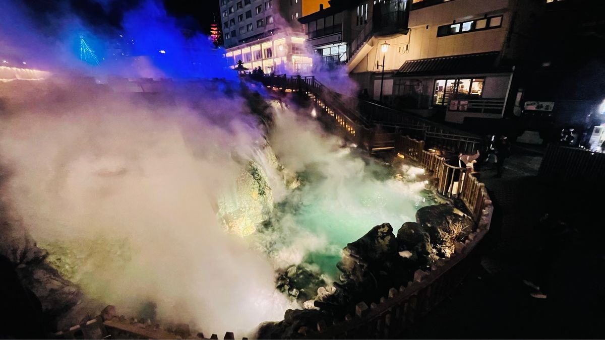 レトロ自販機→こんにゃくパーク→草津国際スキー場→草津温泉(泊)→ロックハート城