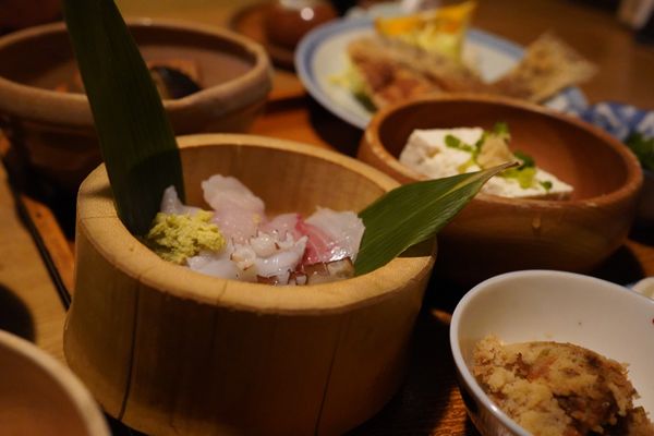 日本・島根県「萩・石見、益田市旅行」の写真：日本一行くべき居酒屋と評されたらしい「田...