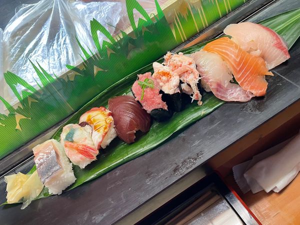 日本・金沢「金沢冬旅行」の写真：大八寿司ランチ
居酒屋　勇人で　セイコガ...