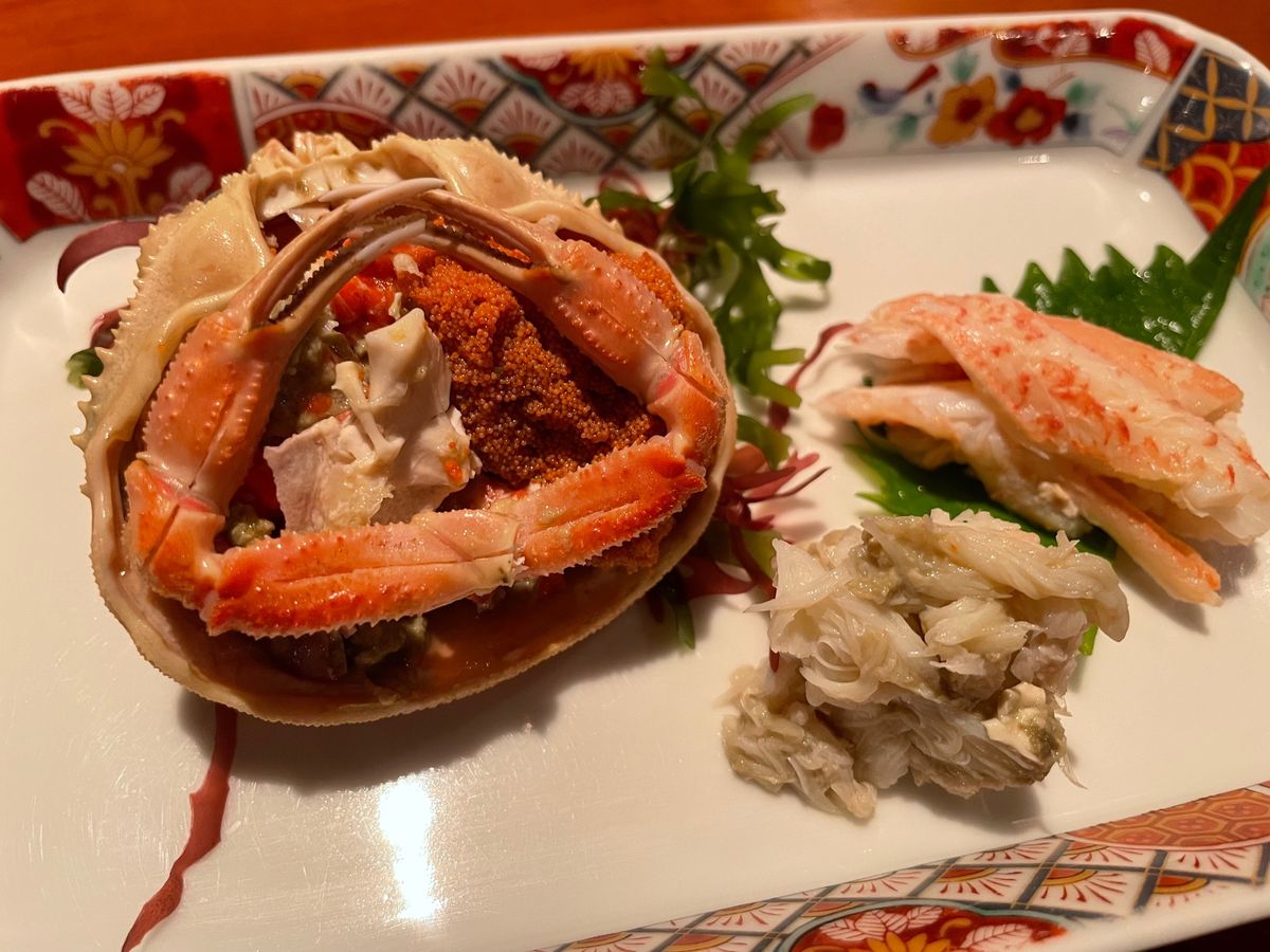 大八寿司ランチ
居酒屋　勇人で　セイコガニ
片町をぶらつく
鼓門