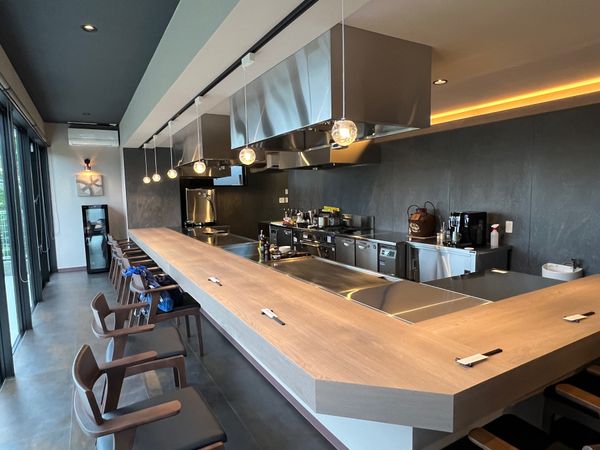 日本・沖縄県「年に一度の沖縄旅行2023」の写真：沖縄北谷町
鉄板焼　みや
●鉄板焼カウン...