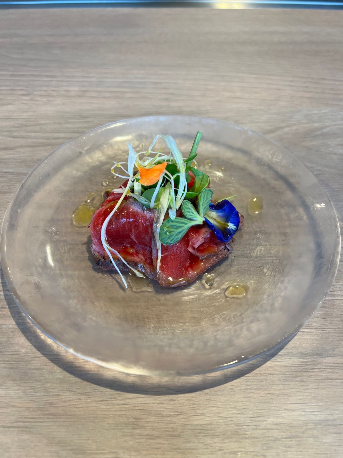 沖縄北谷町
鉄板焼　みや
●鉄板焼カウンター
●牛たたき

10年以上前に...