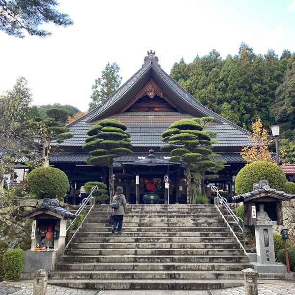 日本・山口県「瑠璃光寺参詣」の写真