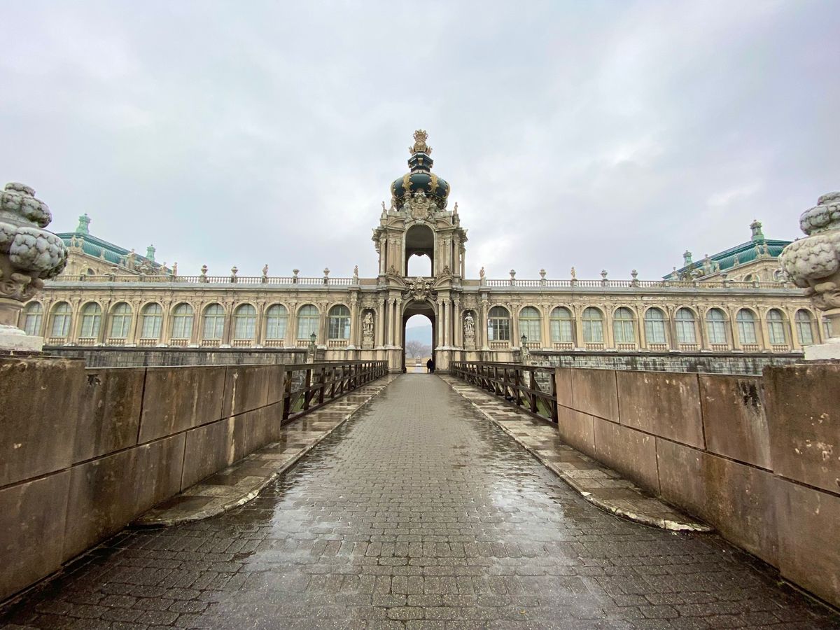 念願の有田ポーセリングに行けて満足✨
まるで、ヨーロッパに行った気分になる...