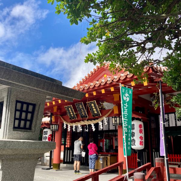 日本・沖縄県「寺社巡り」の写真