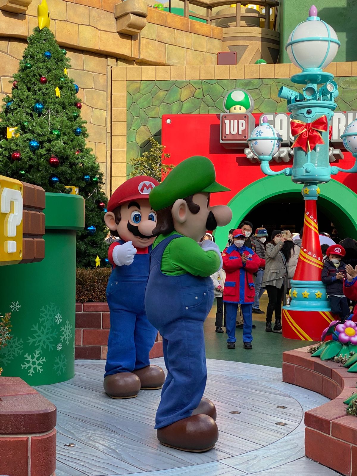 USJ🎄
家族旅行の以来、友達と2人でクリスマスの日に
USJで過ごした♬...