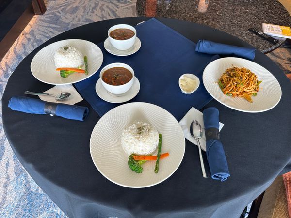 グアム「20年ぶりにグアム島へ！」の写真：フライトは夕方5時。ツバキタワーのチェッ...