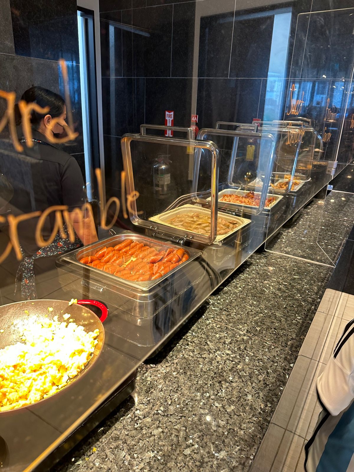 朝食はカサ オセアノというレストランでブッフェなのですが、かなりよかった。...