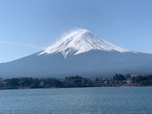 父の納骨を無事に終える。
天気も良く立派な富士山に圧倒される。