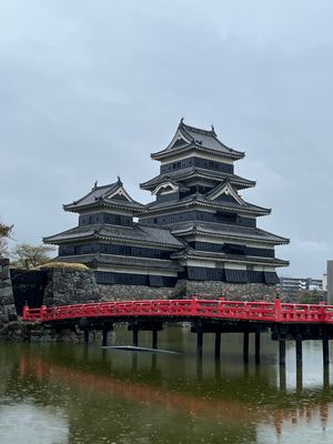 長野県松本市
●松本城

以前来た時は快晴の青空だったけど、今回は大雨！ラ...