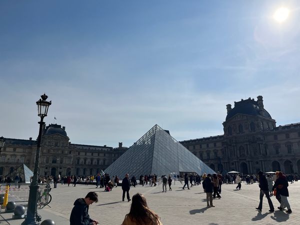 フランス・パリ「PAR🚃」の写真