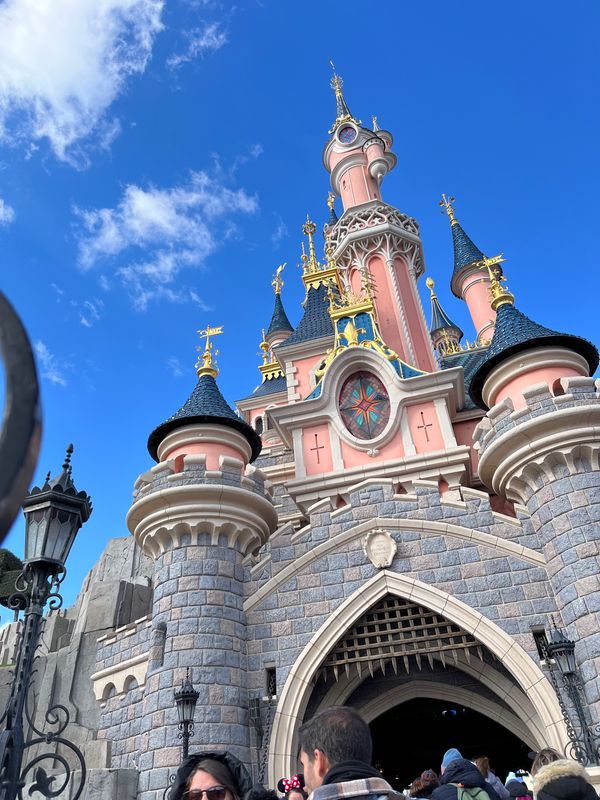 フランス・パリ「PAR🚃」の写真