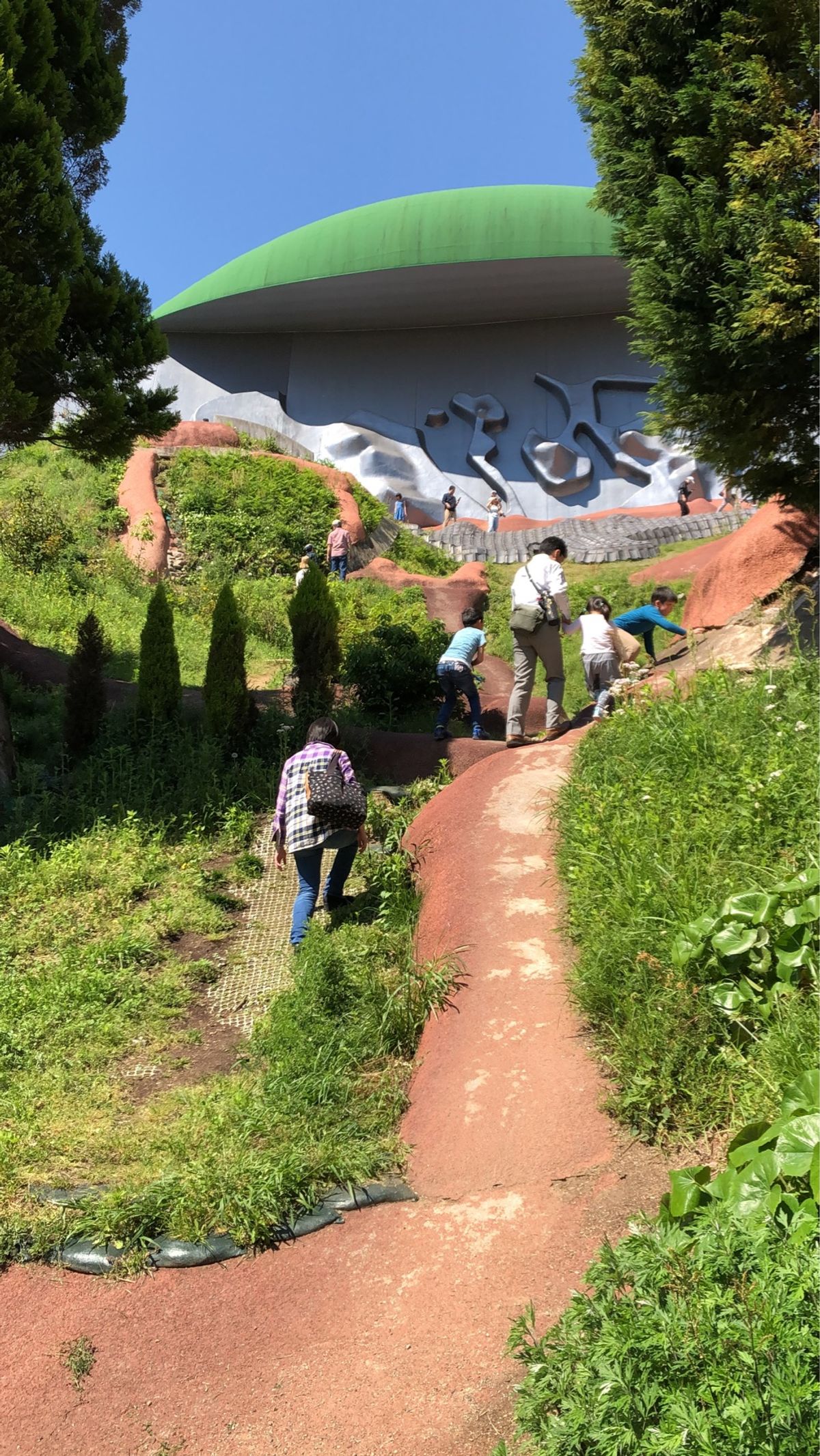 養老天命反転地。芸術ってよく分からない。