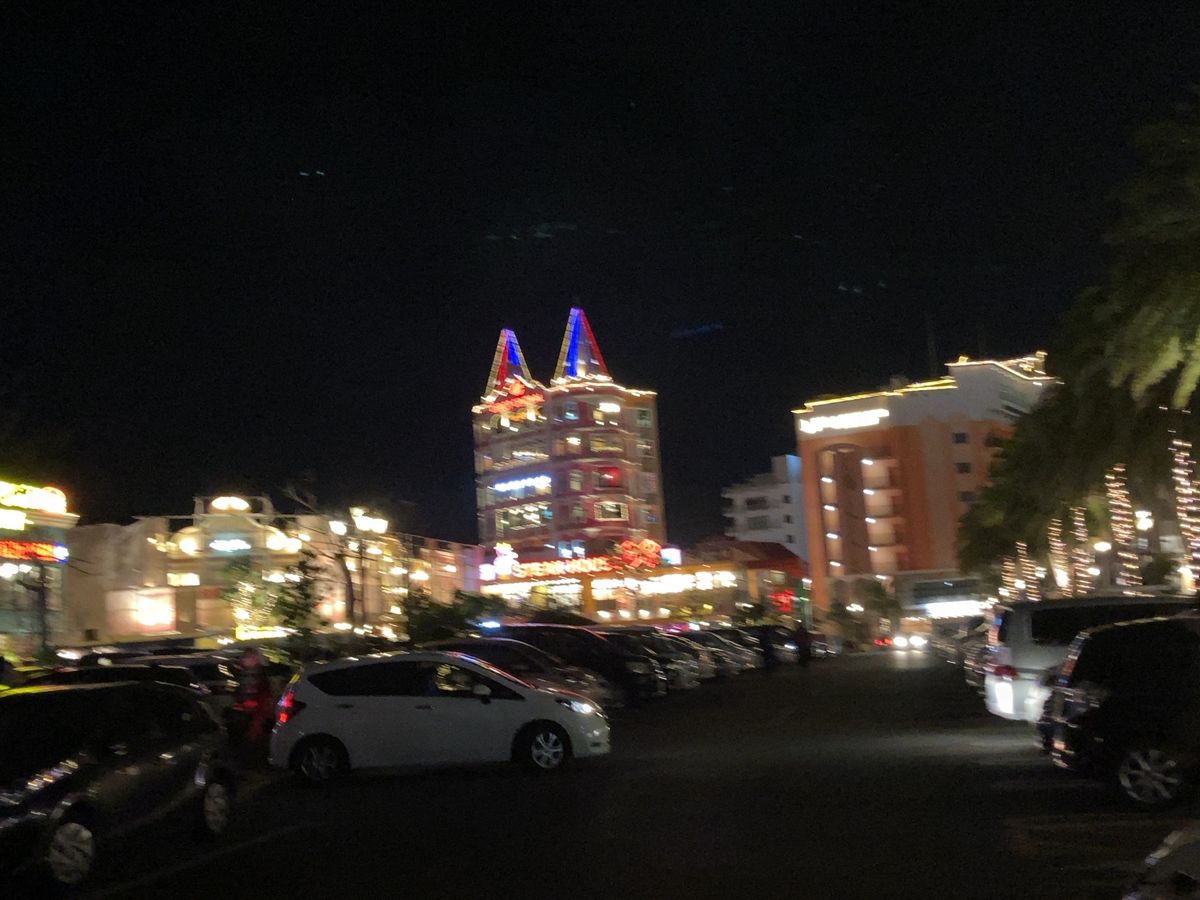 夕食は鉄板焼き🥩
アメリカンビレッジ、広すぎて迷子になりそう。