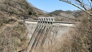 新庄村から蒜山高原へ
帰りは湯原温泉に立ち寄ってみた