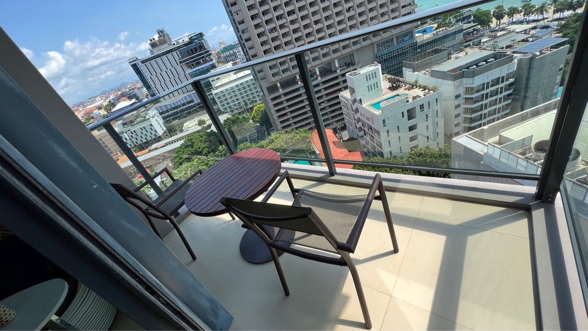 最初のホテルはホイデーインパタヤ😊
ダイヤモンド会員のパワーなのか、ポイン...